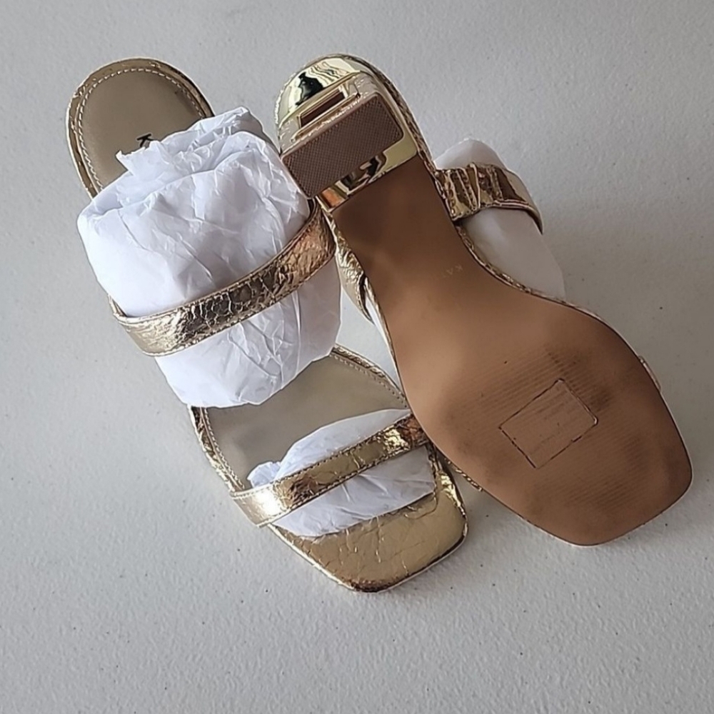 Katy Perry Hollow Heel Sandal - Picture 5 of 10